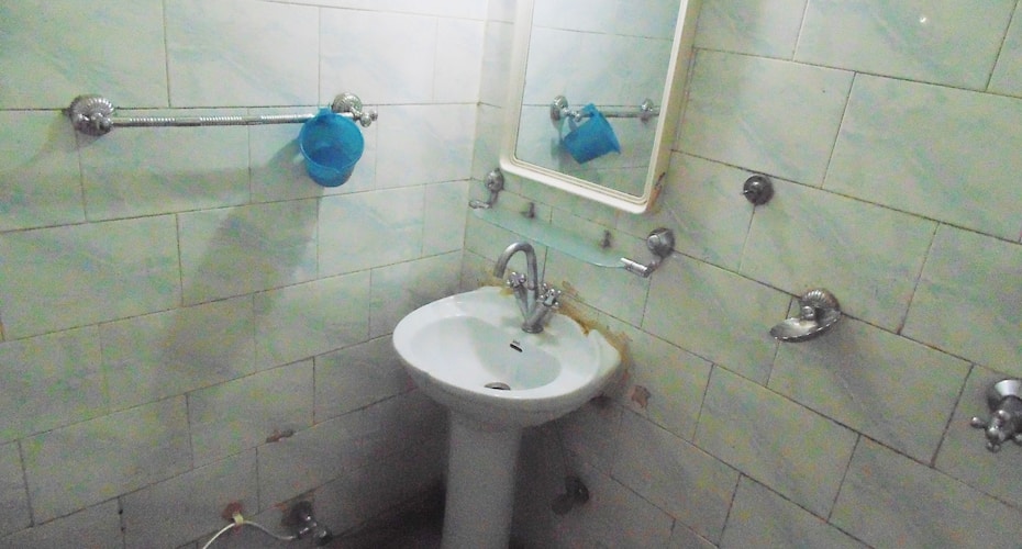 Hotel Rama Palace, Katra 5